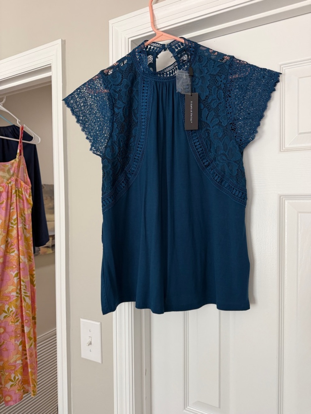 Cable & Gauge Teal Lace Yoke Cap Sleeve Blouse